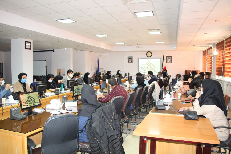 جلسه توجیهی فاز اجرایی هشتمین دور پیمایش کشوری بررسی عوامل خطر بیماری های غیرواگیر ، سالن جلسات مرکز بهداشت استان مرکزی، ۱۴ بهمن ماه