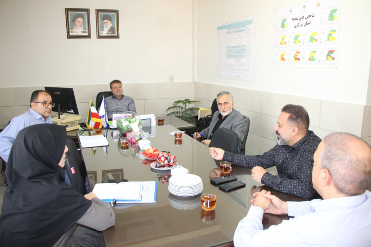 واگذاری داروخانه‌های دلیجان و محلات به بخش خصوصی؛ جلسه هماهنگی برگزار شد