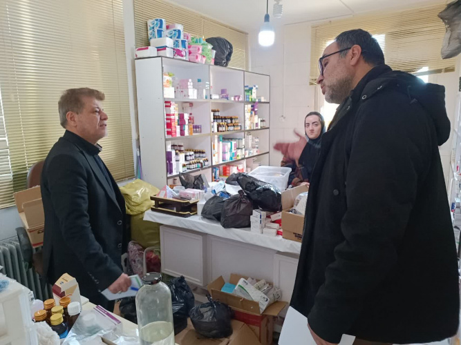 تداوم خدمت‌رسانی بهداشتی در خطوط مقدم سلامت؛ معاونت بهداشت استان مرکزی در بازدید میدانی از مراکز مهاجران، شازند و آستانه